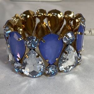 Sparkly purple and clear stretch style bracelet